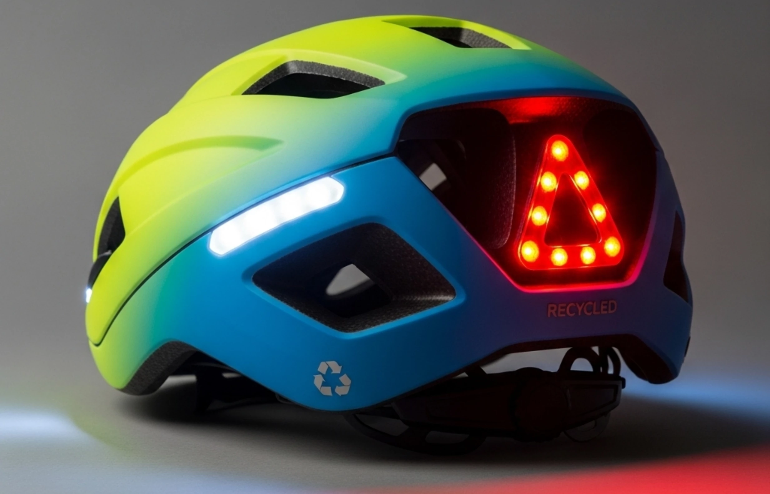 Casco para ciclismo de ruta moderno con luces LED y diseño reciclado Casco para ciclista de ruta Casco para ciclista Cascos para ciclistas
