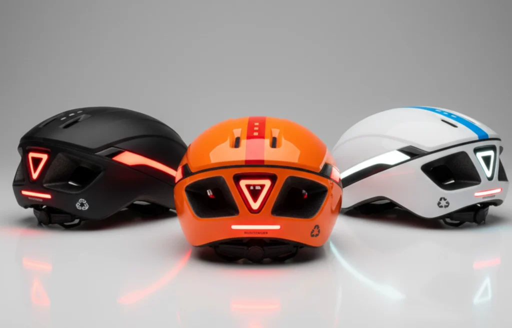 Cascos para ciclismo con luces LED y materiales reciclados